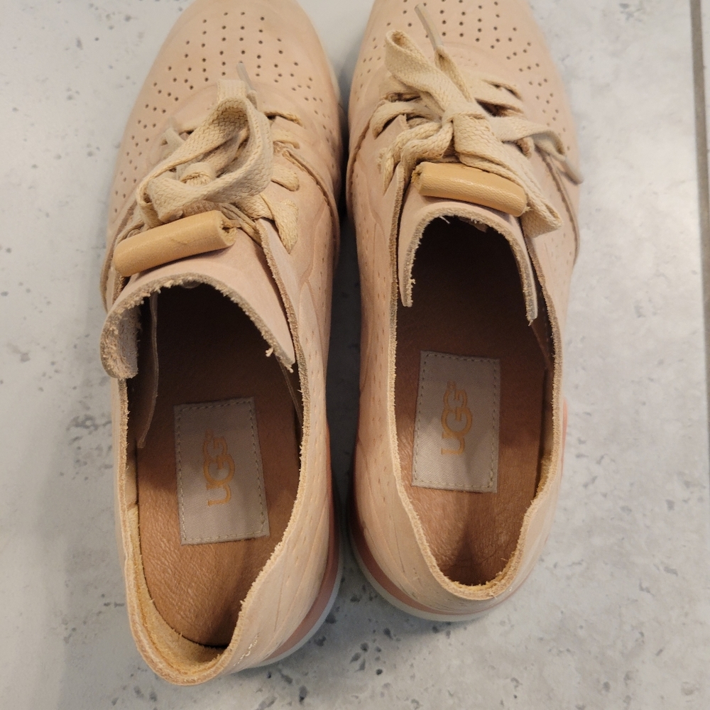 UGG Women's Sneakers - Picture 6 of 10